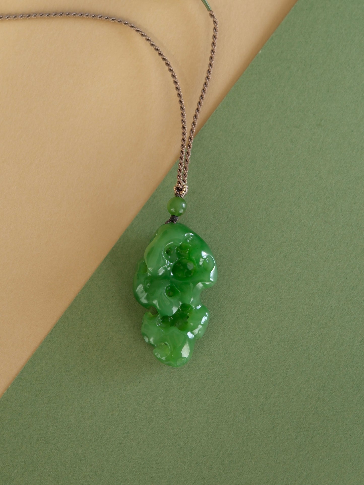 Taihu Essence Pendant Jade