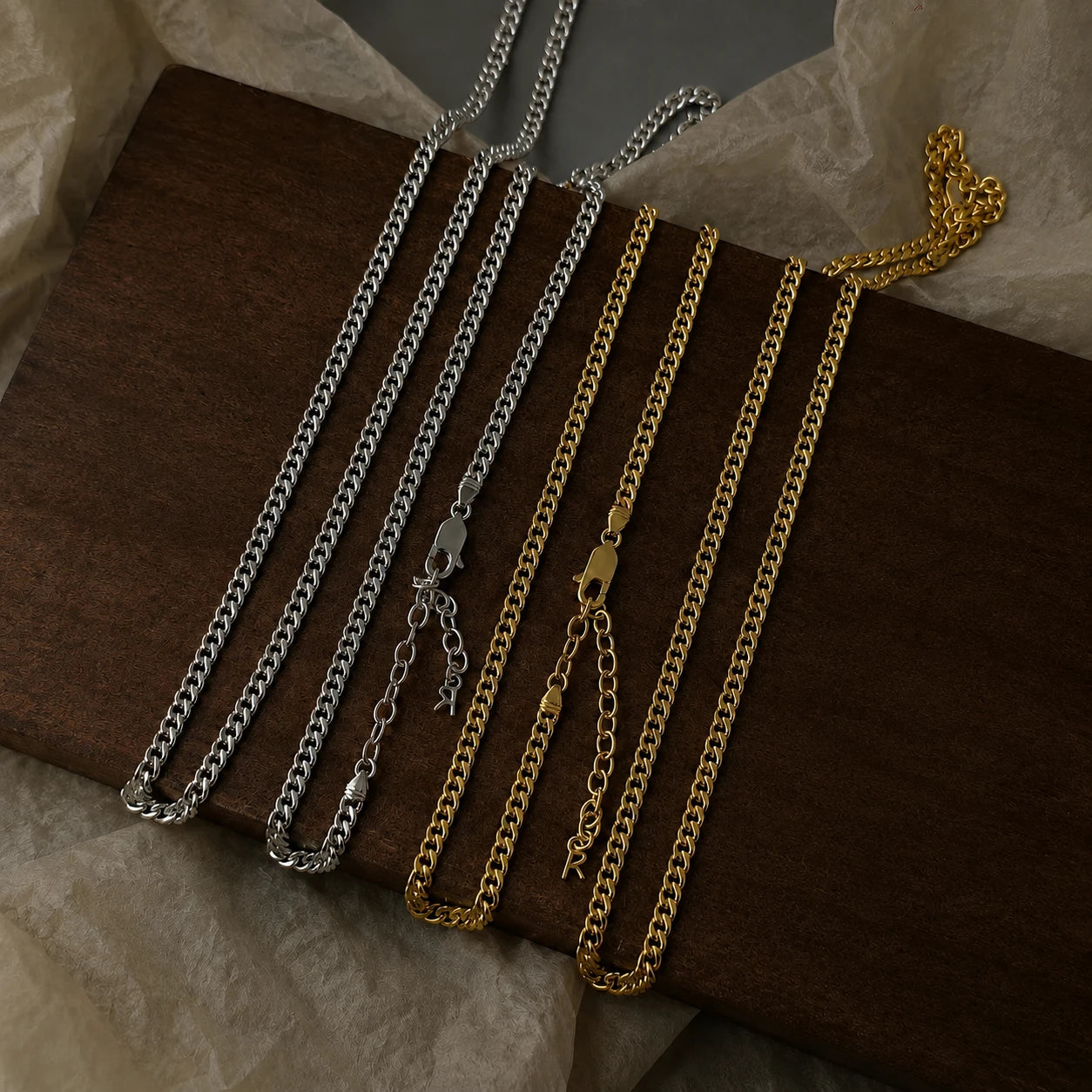 Gold and silver tone Cuban chain necklaces for pendant styling