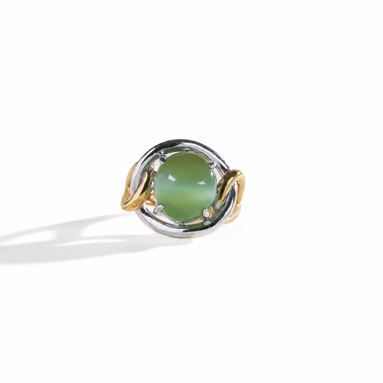 TWO-TONE CAT'S-EYE GREEN JADE RING